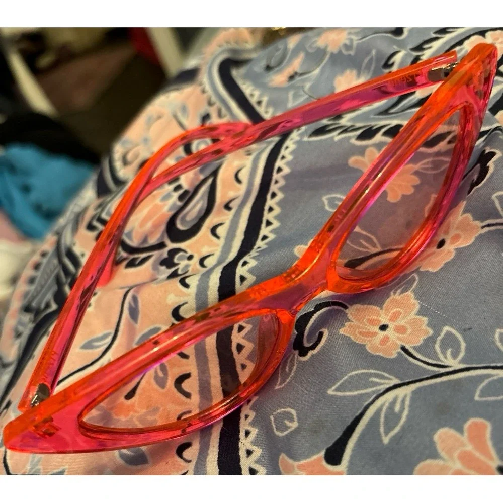 NEW Women's Clear Hot Pink Fashion Sunglasses w/ Pink‎ Lenses
